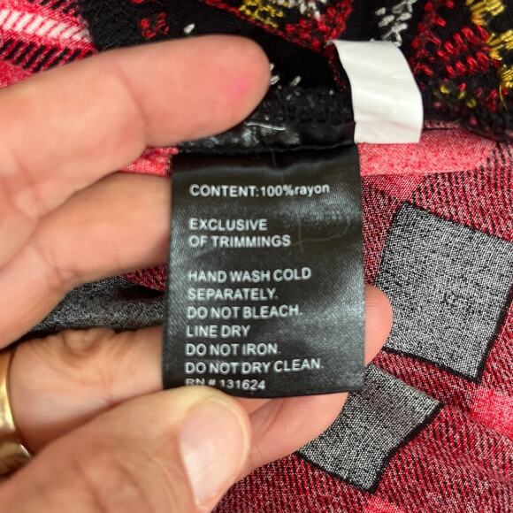 Calessa Red Patchwork Plaid Embroidered Button Front Top Medium Artsy Holiday - Picture 5 of 10